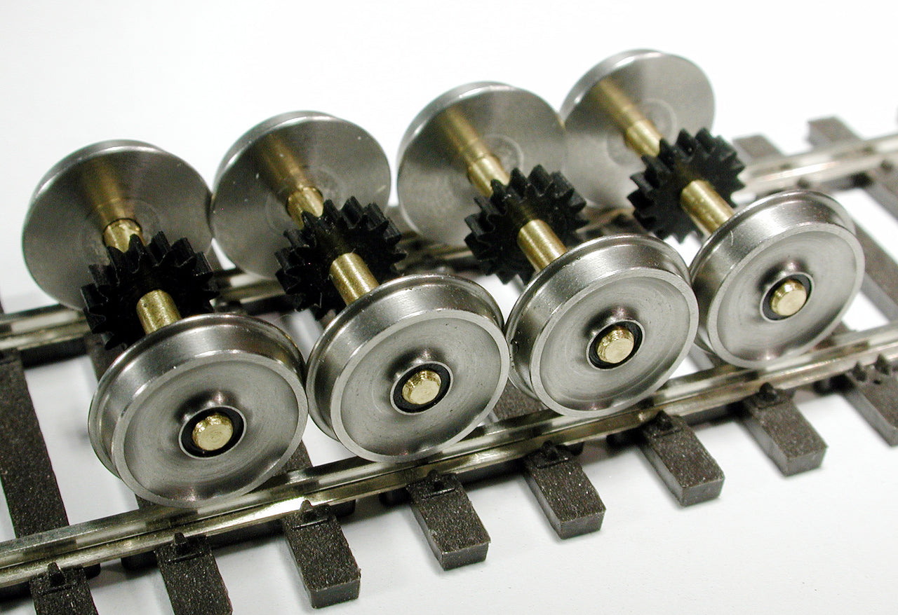 Geared Wheelset, HO, 33"/88, 2mm x 0.751" Flush Axle, Bachmann 2-motor GE 44-toner, 15 Teeth Spur Gear (4)